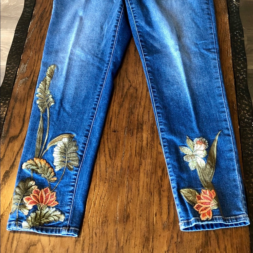 Chico’s embroidery jeans